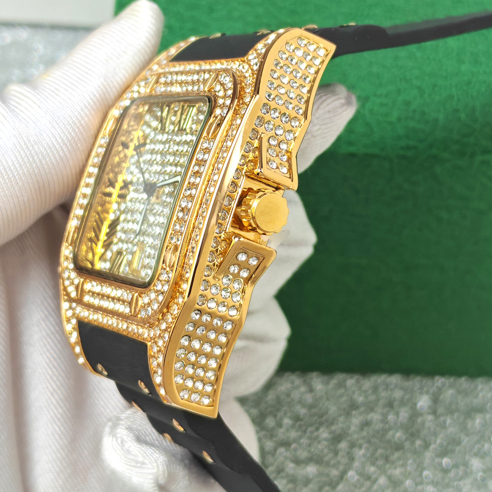 Modny Zegarek Kwarcowy z Pełny – Luxury Watch Rubber Strap recenzja i cena