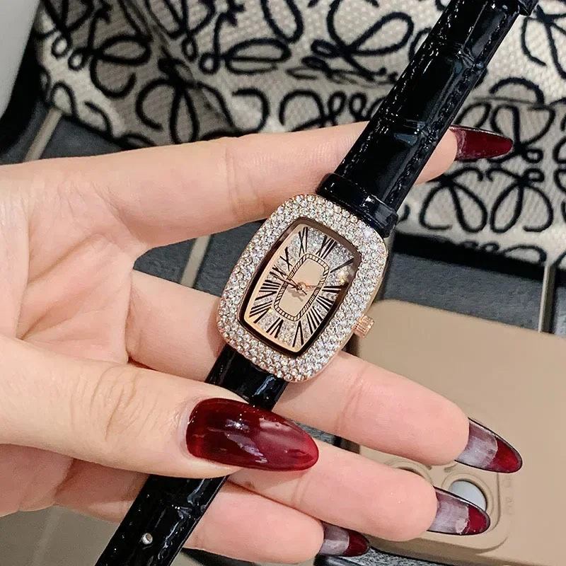 Modny i stylowy damski zegarek – Luxury Watch Leather Strap recenzja i cena